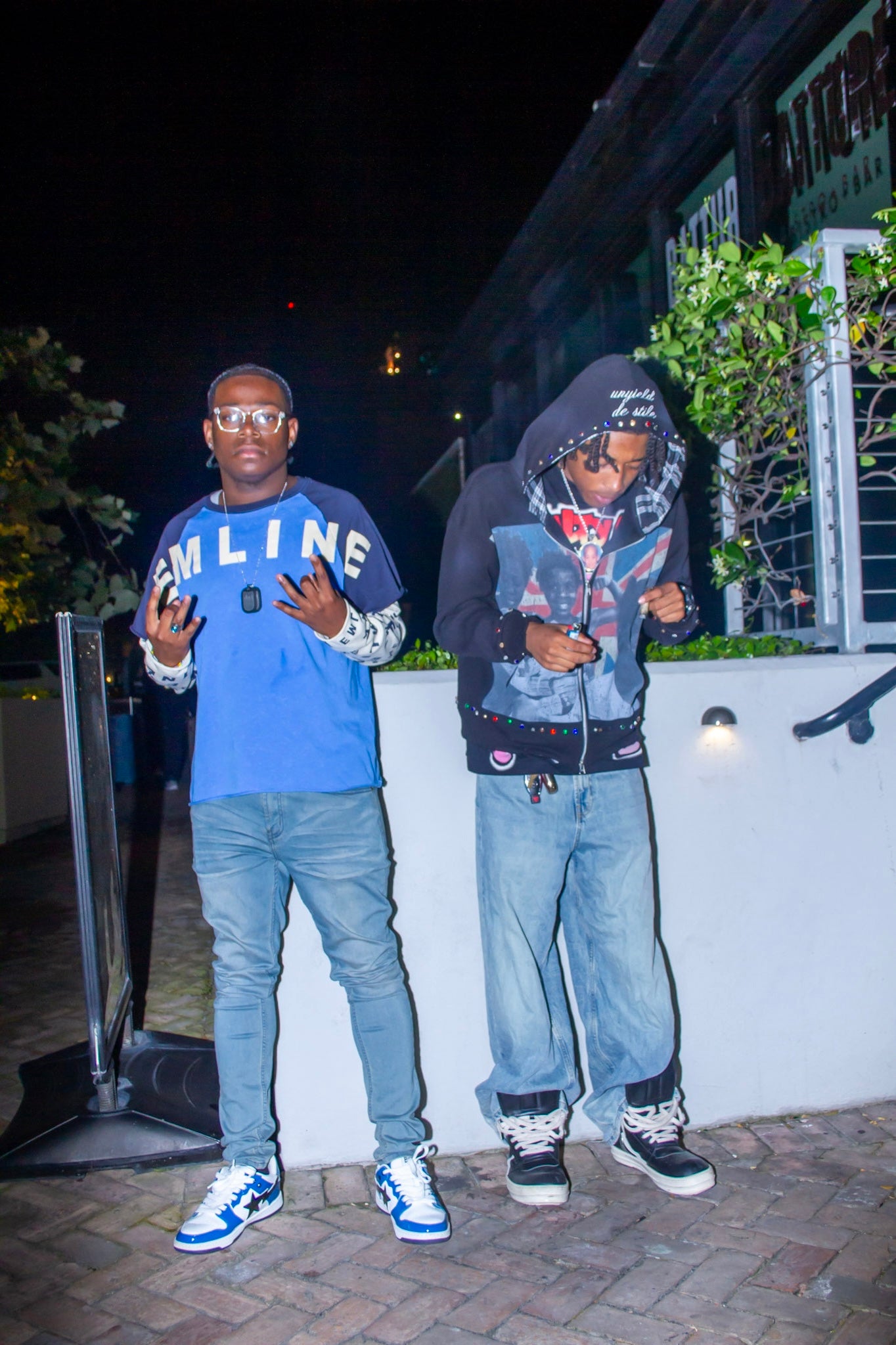 UNYIELD PAPERCHASIN ZIP UP "BLACK"