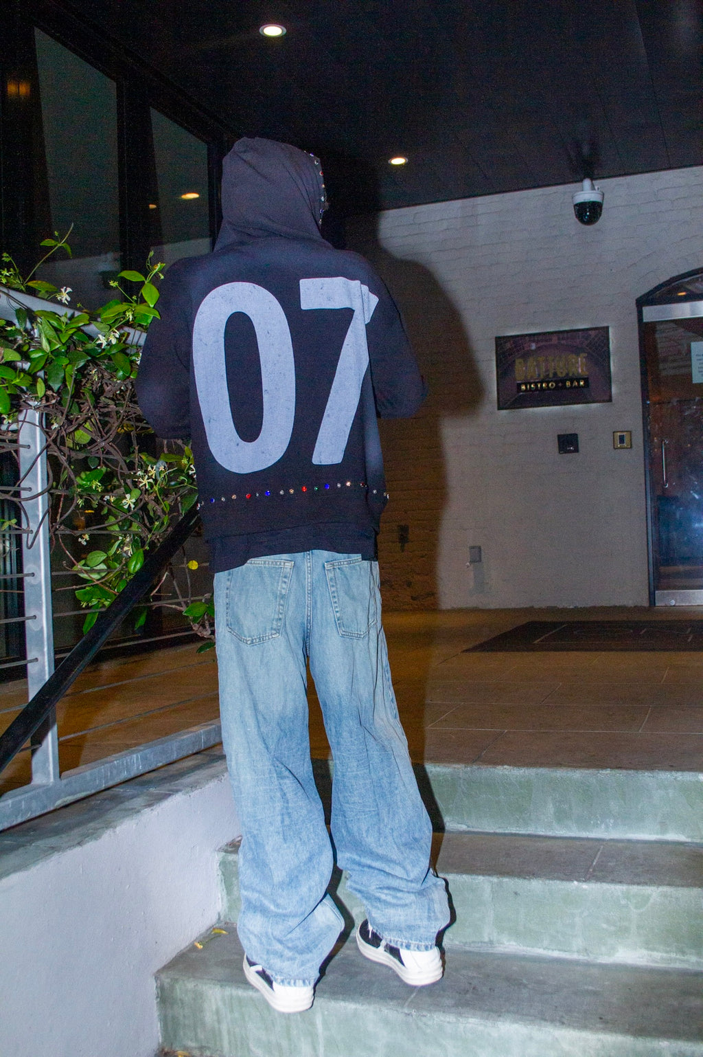 UNYIELD PAPERCHASIN ZIP UP "BLACK"