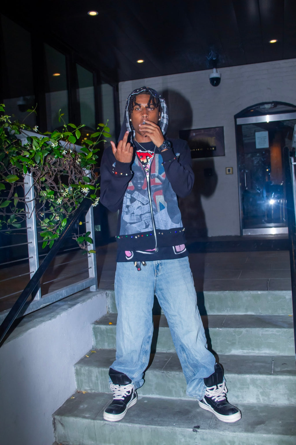 UNYIELD PAPERCHASIN ZIP UP "BLACK"